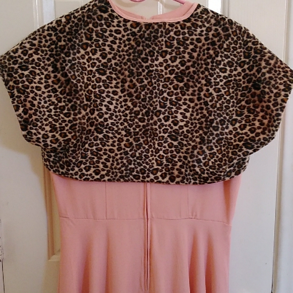 Stop Staring Pink Dress with Leopard Print Collar - Picture 4 of 10